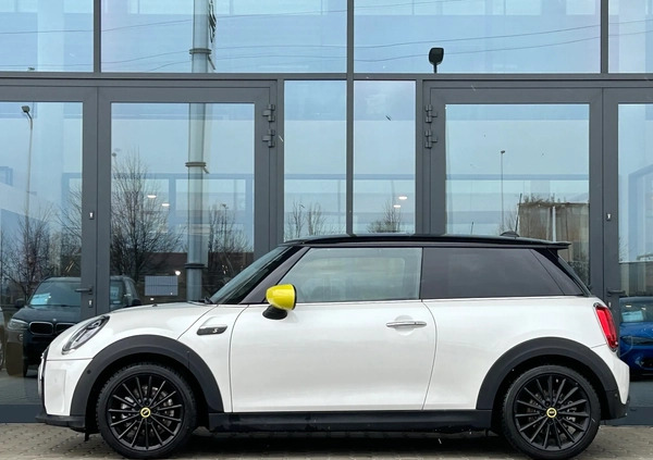 MINI Cooper cena 139000 przebieg: 3400, rok produkcji 2022 z Chociwel małe 79
